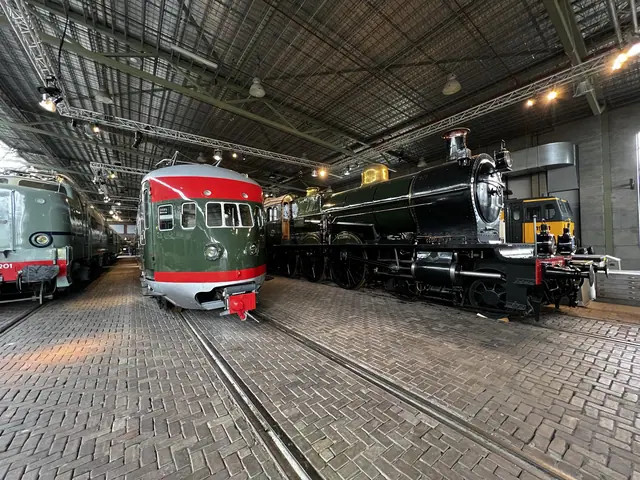 In de grote hal van het Spoorwegmuseum