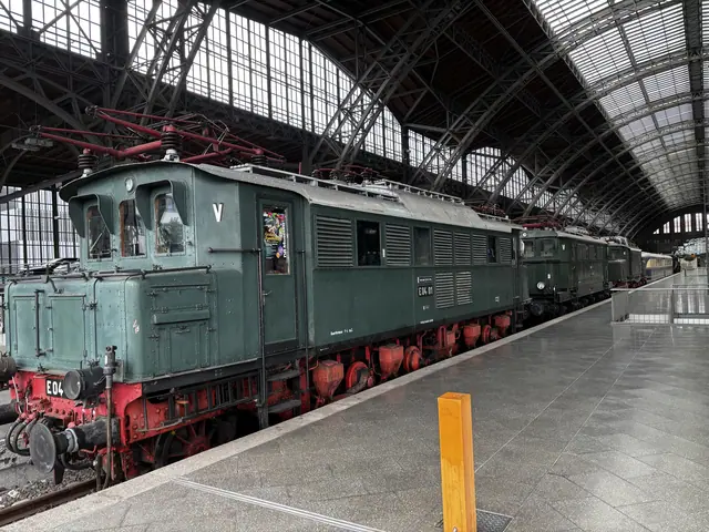 E04 01 op Leipzig Hauptbahnhof